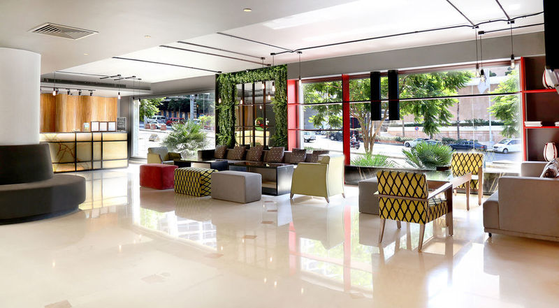 The Infusion Beach Club 棕榈泉 外观 照片
